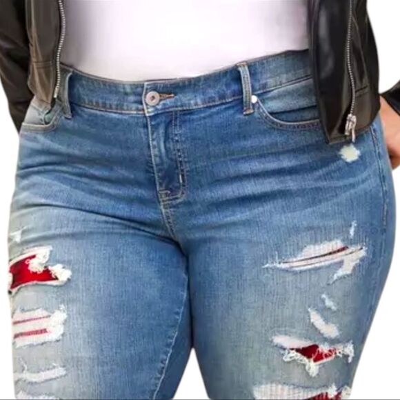 Torrid Boyfriend Straight Vintage Stretch Mid-Rise Rip & Repair Jean Size 18 - Picture 3 of 11